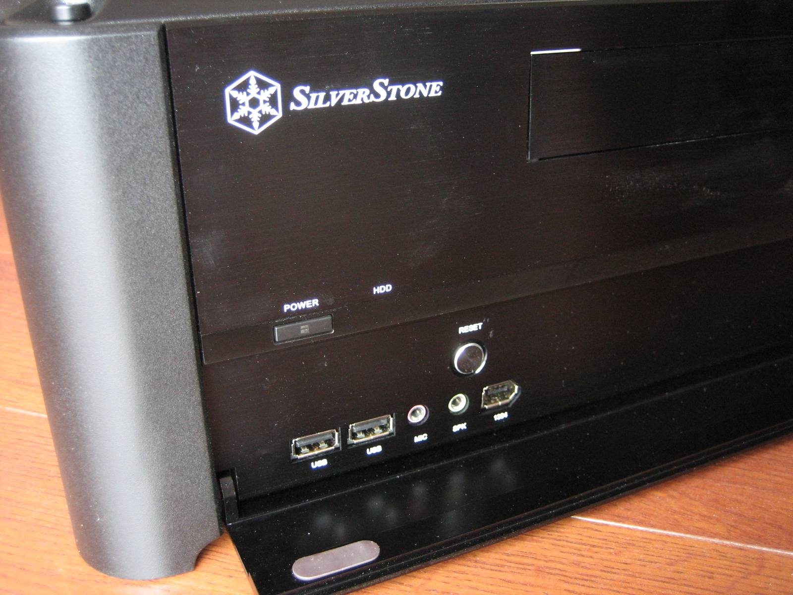 Build An Open Source HTPC Media Center on Ubuntu