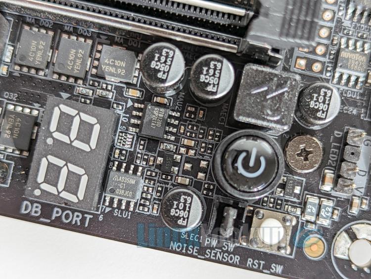 GIGABYTE X570S AORUS MASTER Motherboard Linux Review