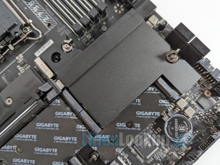GIGABYTE Z790 AORUS MASTER X Motherboard Linux Review