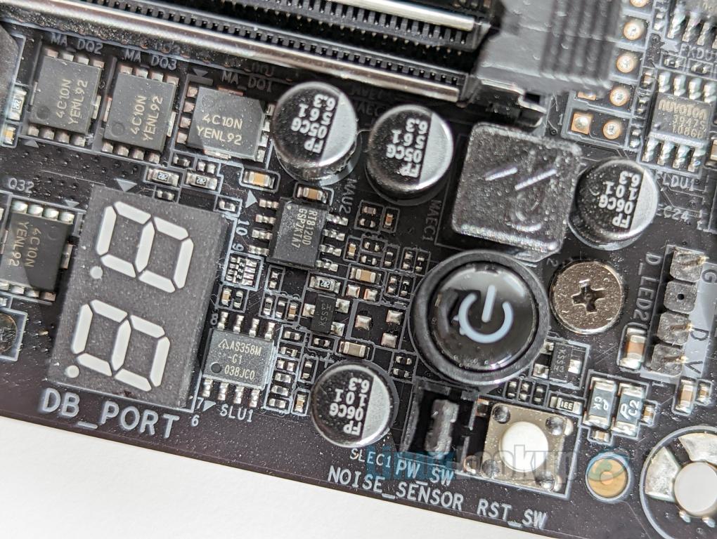 gigabyte motherboard thunderbolt add in card connector