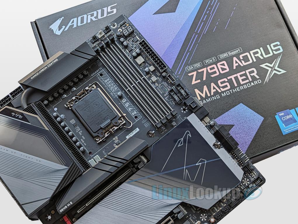 Placa Madre ATX Gigabyte Z790 UD AX, Intel LGA 1700, DDR5, WiFi 6, PCIe 5.0  –