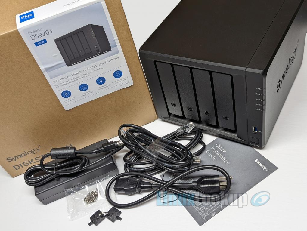 32tb SYNOLOGY Disk Station ds920+ incl 4x 8tb HD e 250gb m2 cache 
